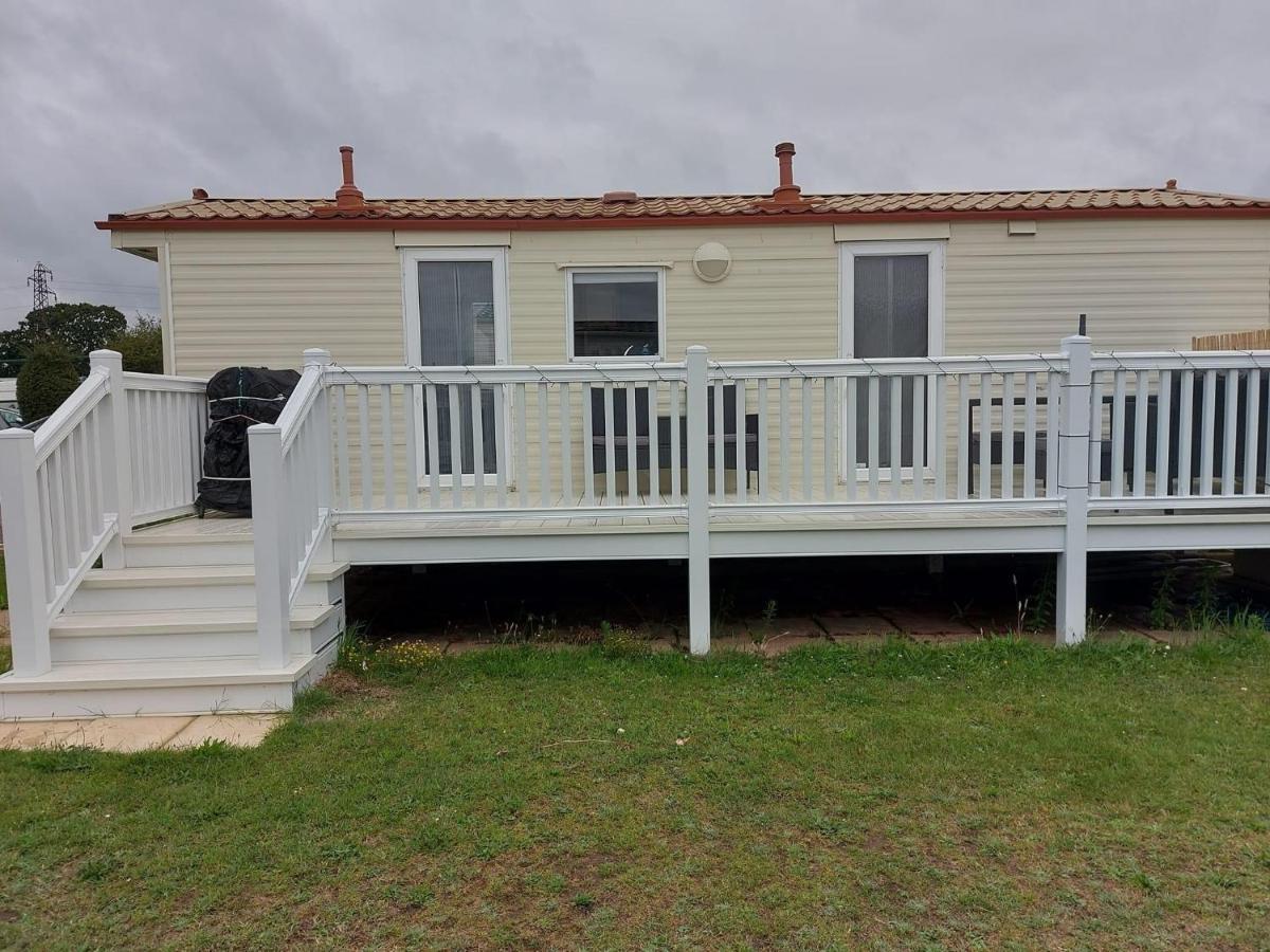 Holiday Caravan Clacton-on-Sea Extérieur photo