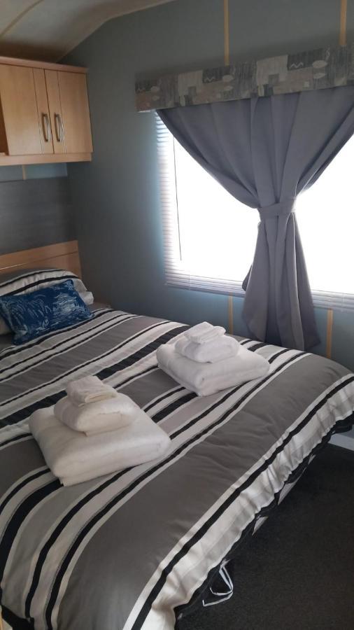 Holiday Caravan Clacton-on-Sea Extérieur photo