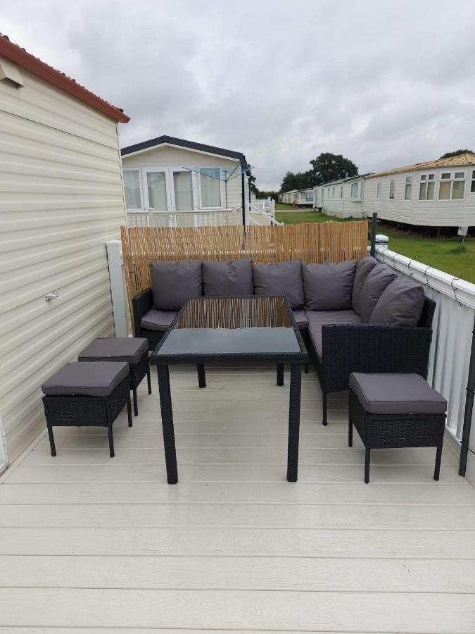 Holiday Caravan Clacton-on-Sea Extérieur photo
